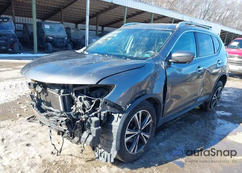 2017 Nissan Rogue Sl z USA, uszkodzony, nr VIN 5N1AT2MV8HC739667